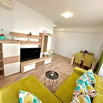 Summerland Seaview Apartments