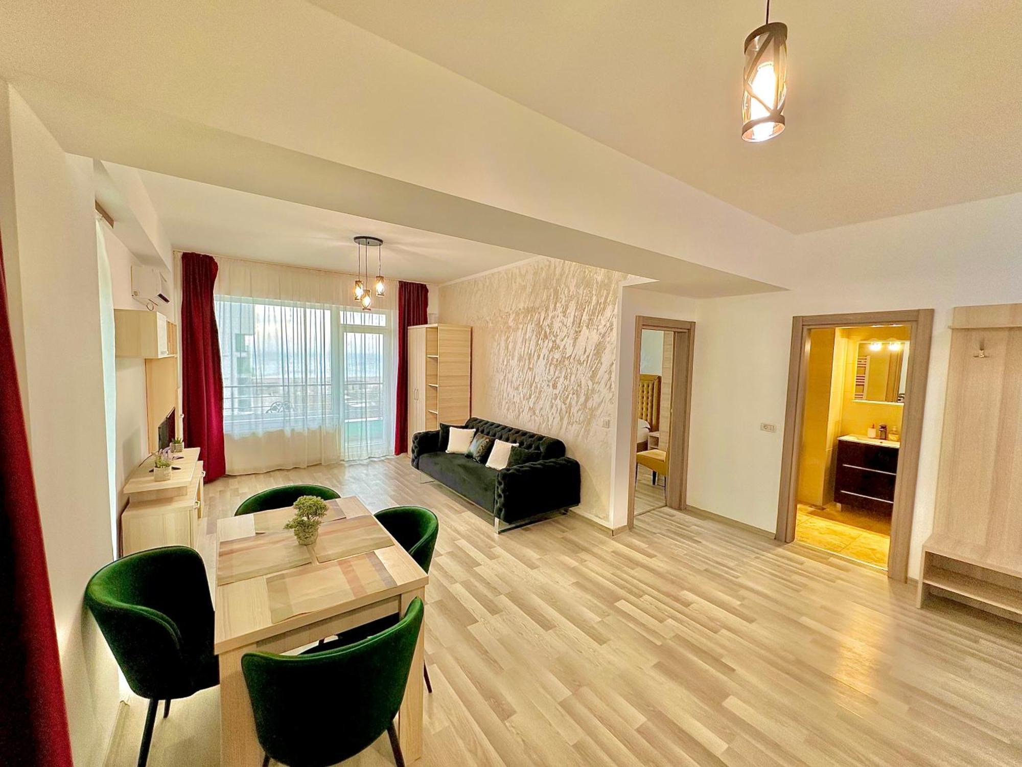 Apartment Summerland Seaview Mamaia