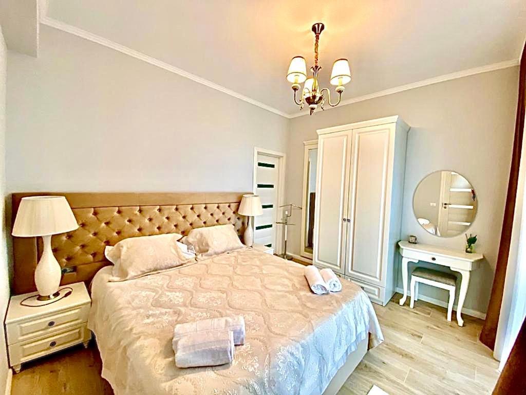 Summerland Seaview Apartment