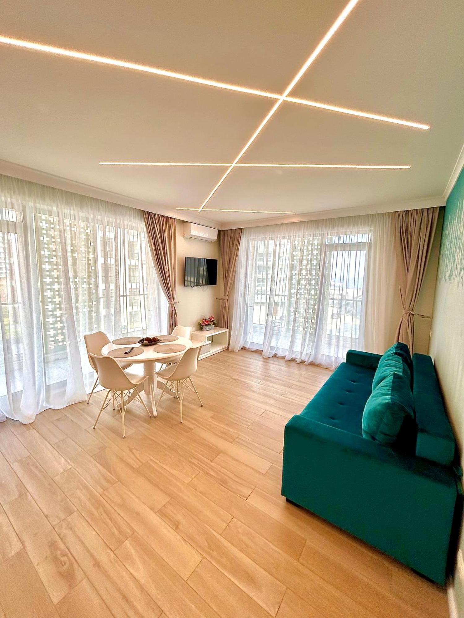 Summerland Seaview * Mamaia