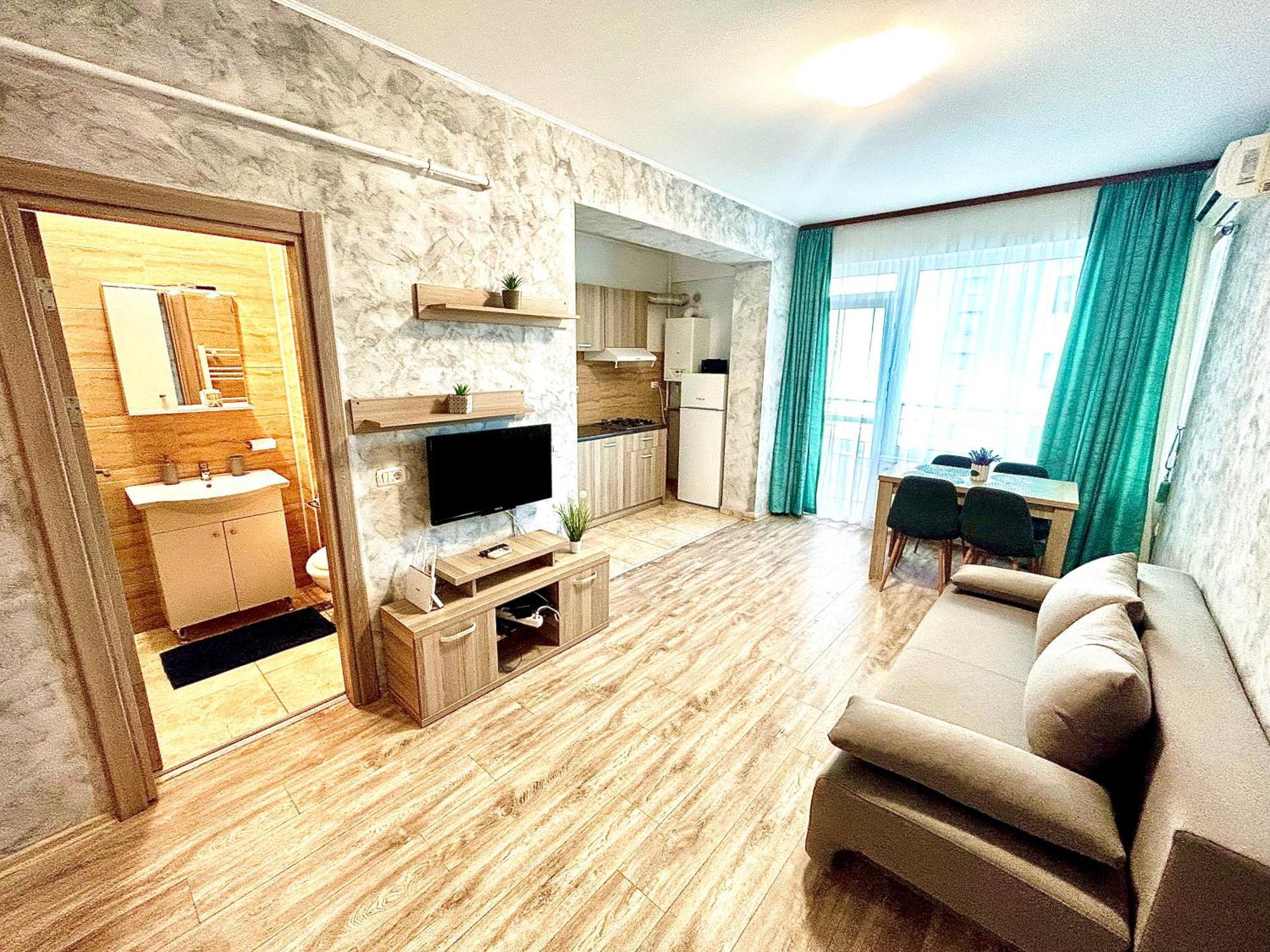 Summerland Seaview Apartment *