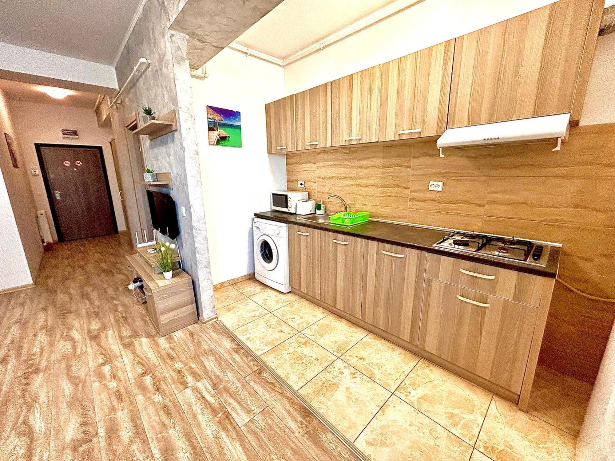 Summerland Seaview Apartment