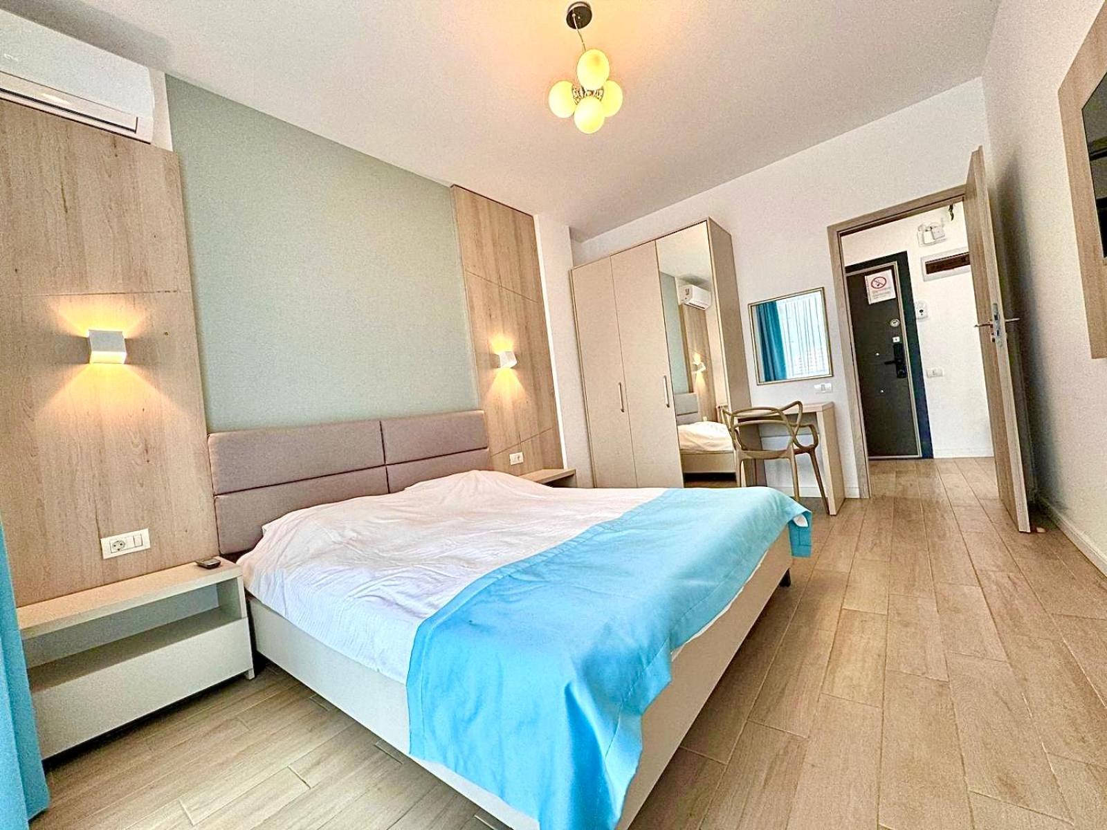 Summerland Seaview Apartment