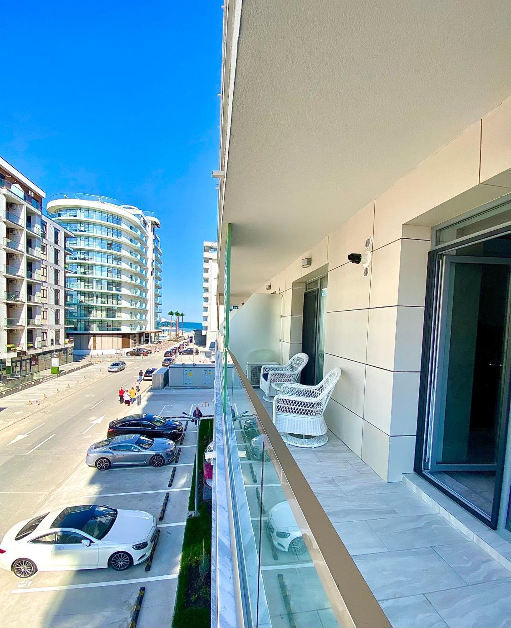 Summerland Seaview Apartment Mamaia
