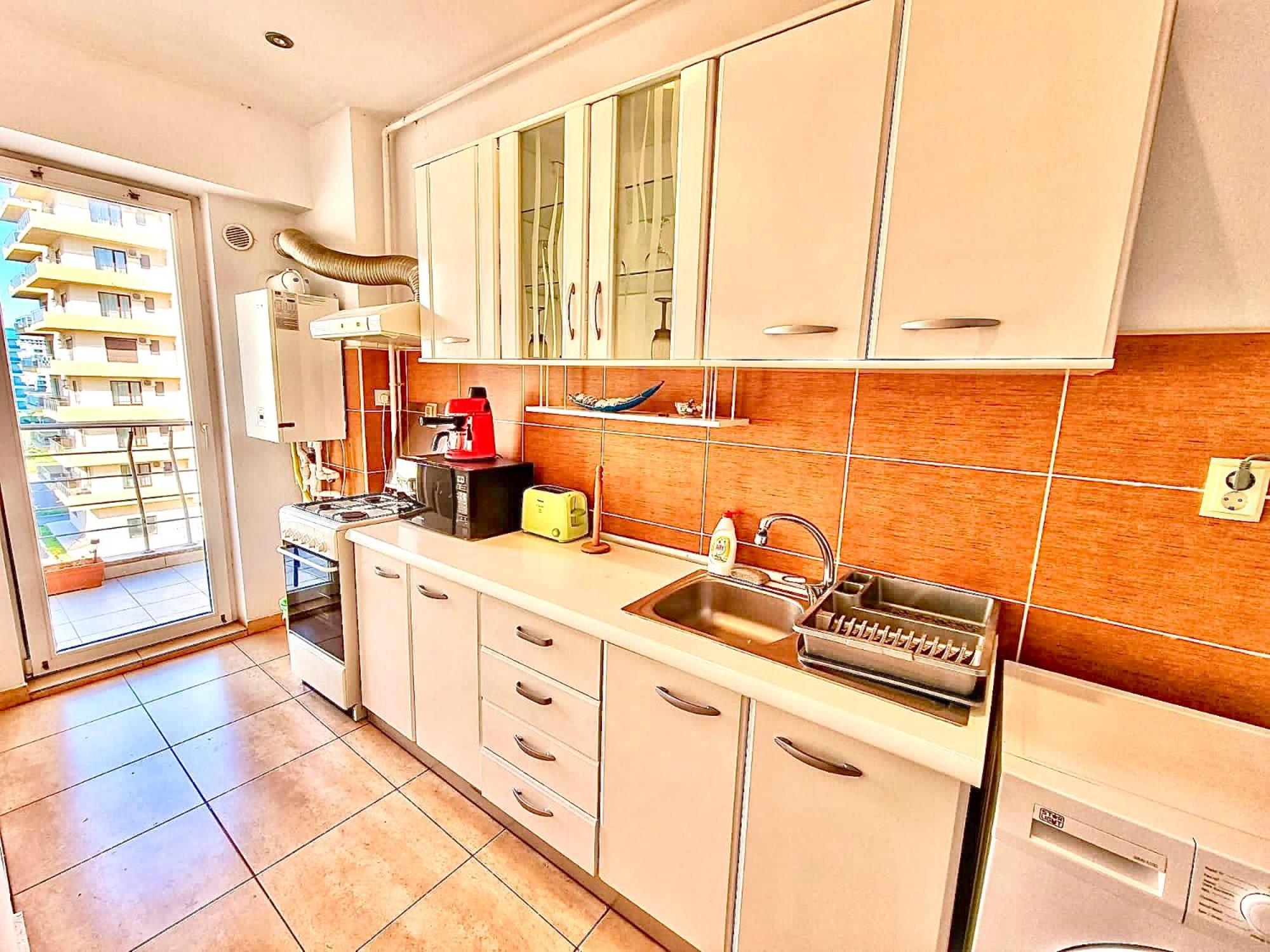 Summerland Seaview Apartment