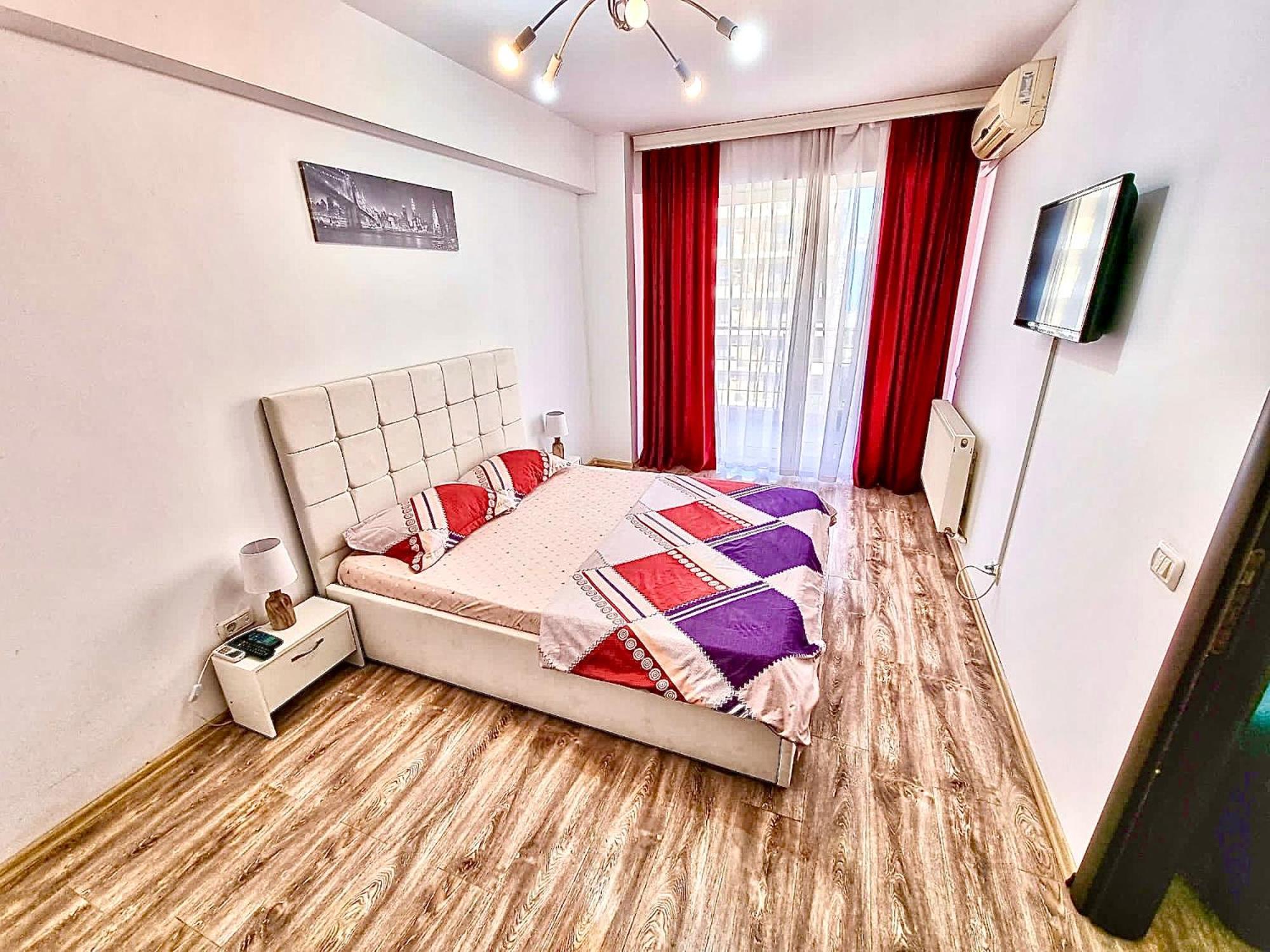 Summerland Seaview Apartment *