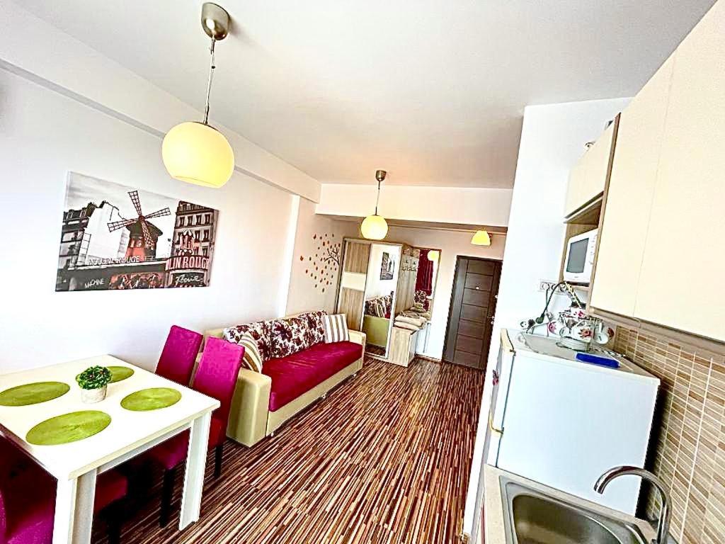 Apartment Summerland Seaview
